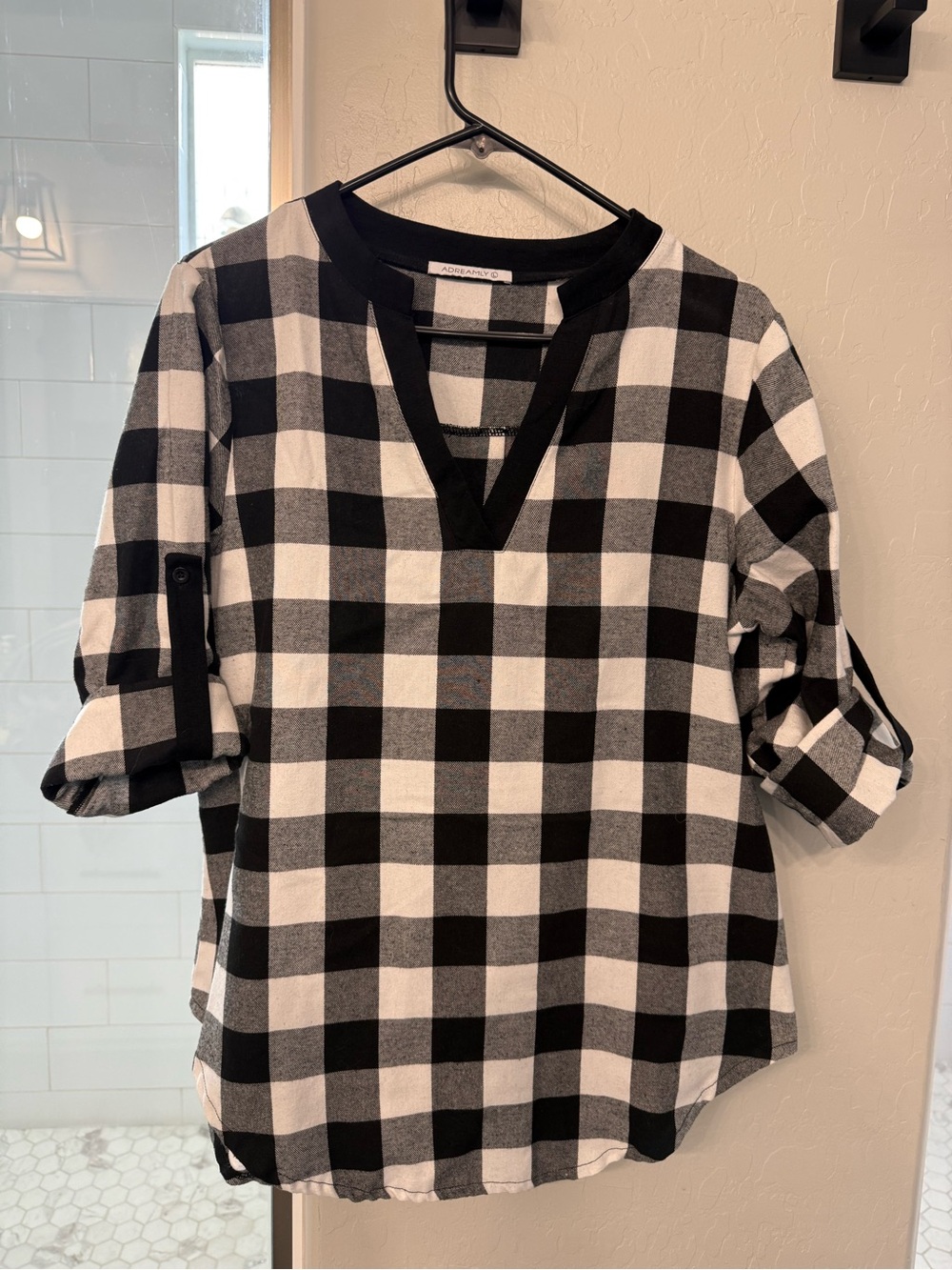 Black & White Buffalo Plaid Women's V-Neck Top